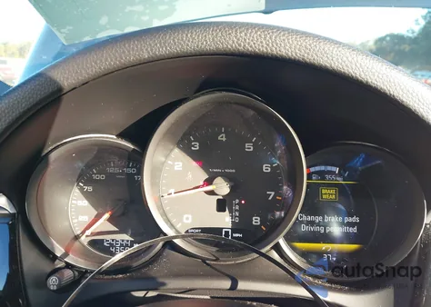 2017 Porsche Macan из США, поврежденный, VIN WP1AA2A58HLB04204